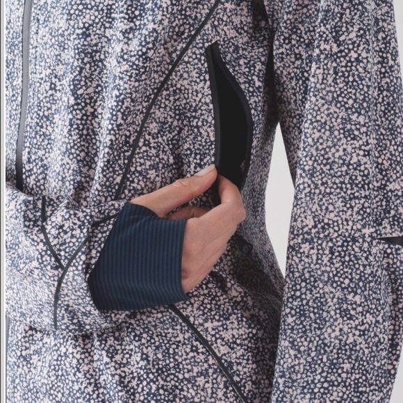 Lululemon Runaway Jacket Pebble Print - Picture 3 of 6